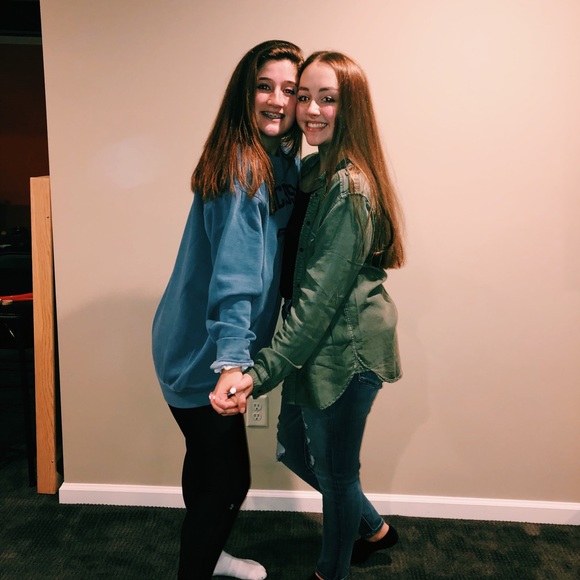 Meet your Posher, Kendra - Picture 1 of 1